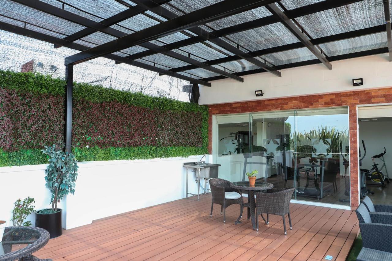 Capital Luxury Apartments & Offices Aparthotel