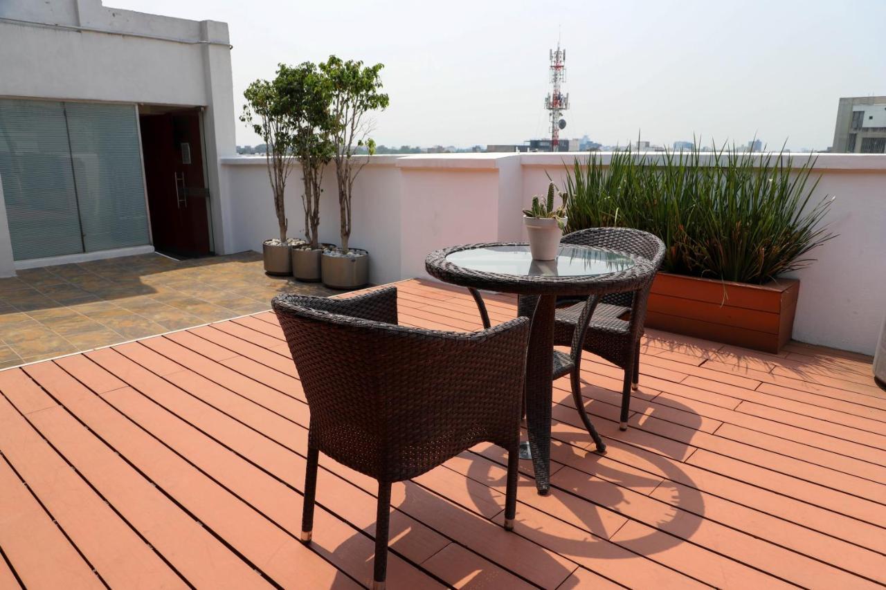 Capital Luxury Apartments&offices 4*